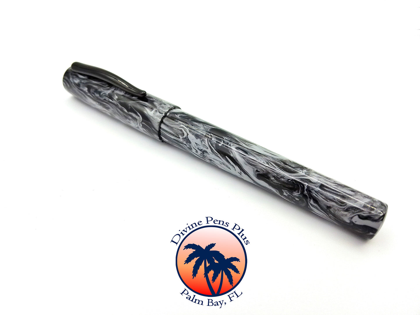 Agape Fountain Pen - "Damascus"