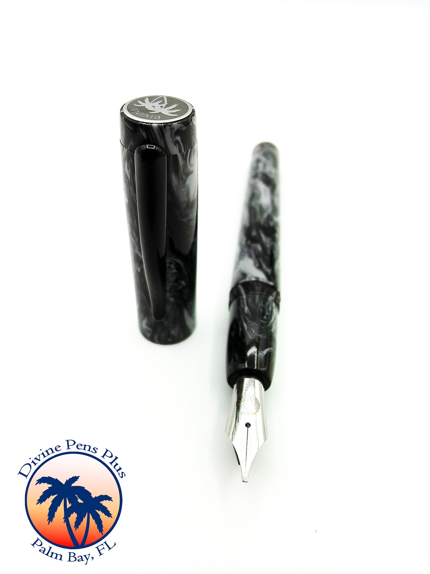 Agape Fountain Pen - "Damascus"