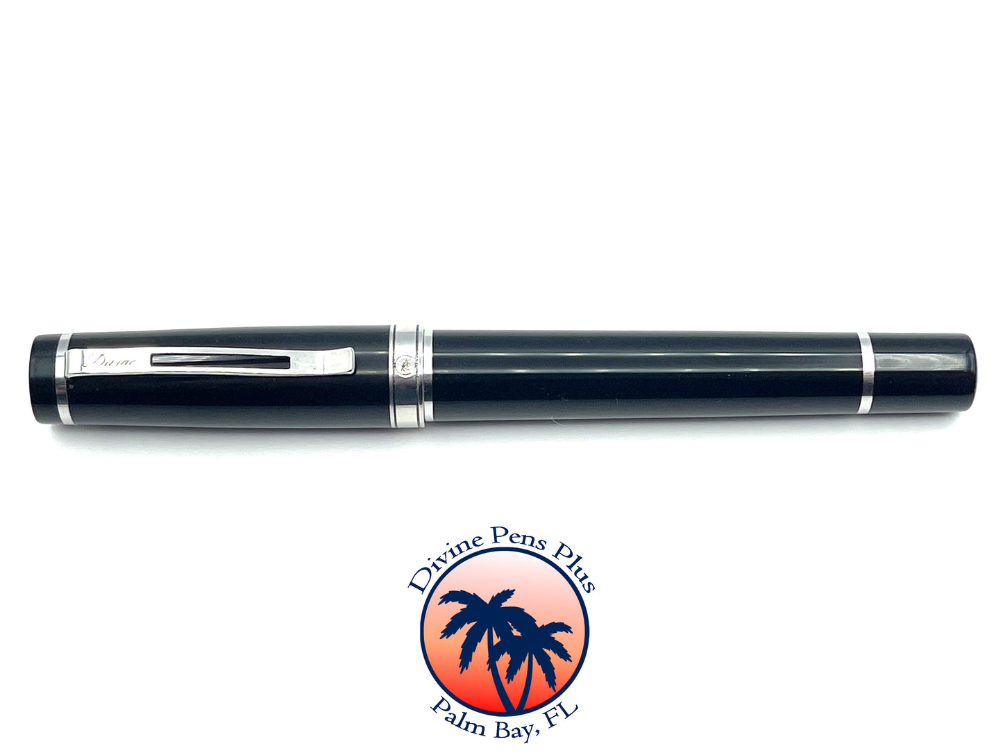 Divinus Fountain Pen - "Classic Black"