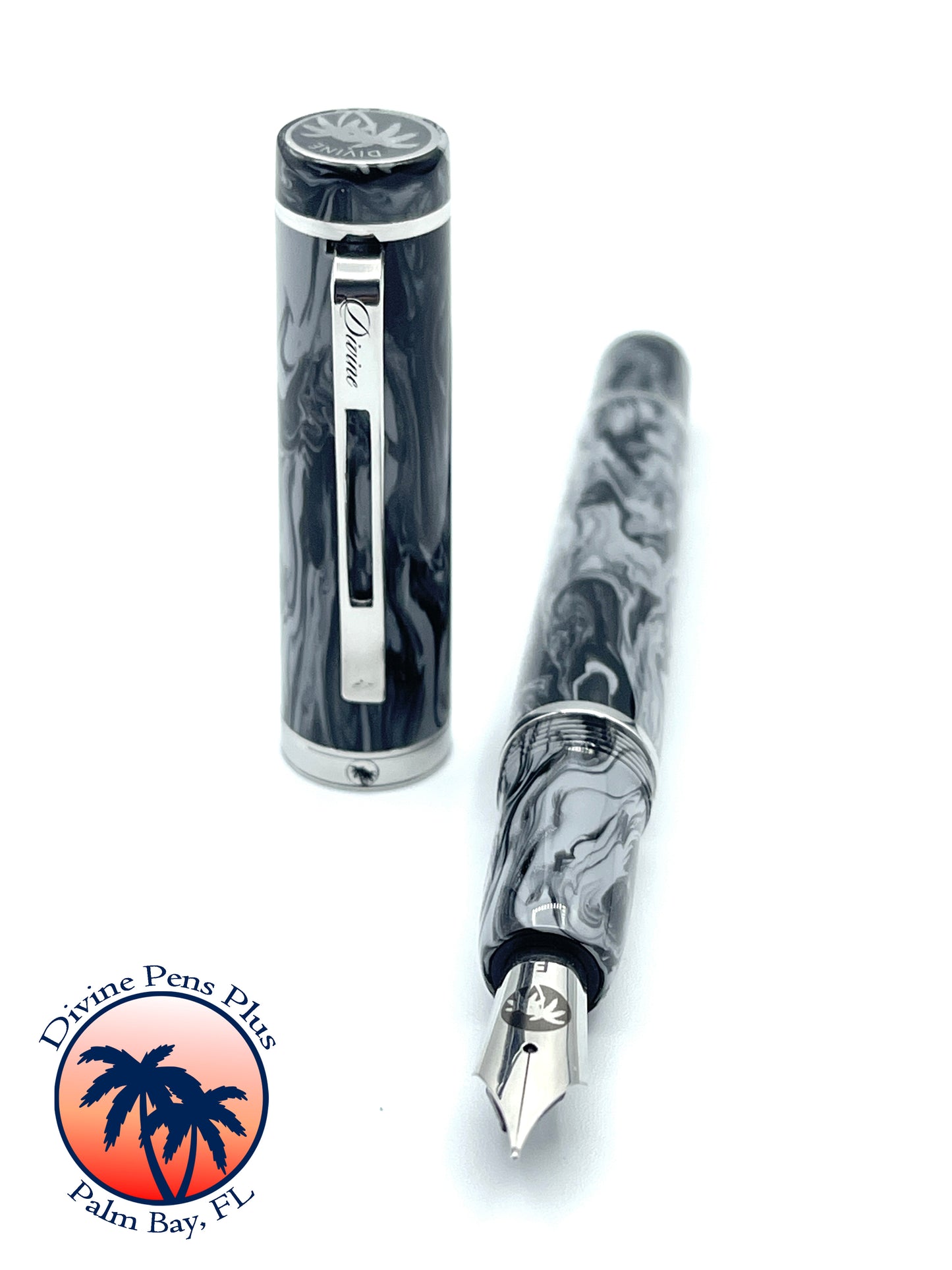 Divinus Fountain - "Damascus Steel"