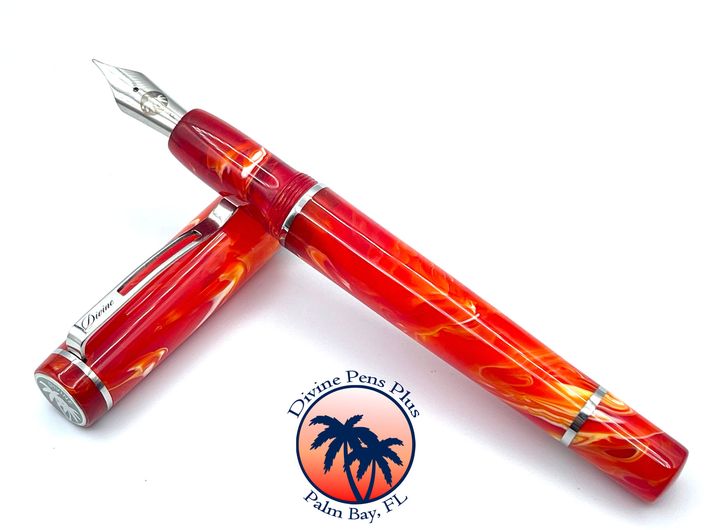 Divinus Fountain Pen - "Warm Tone Primary Manipulation"
