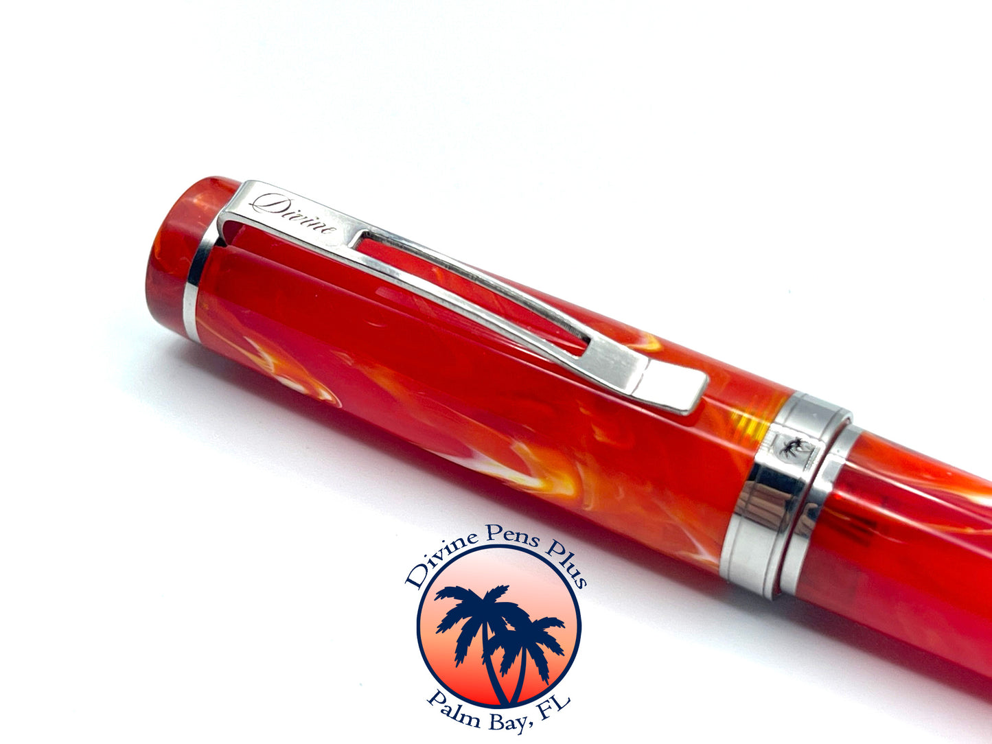 Divinus Fountain Pen - "Warm Tone Primary Manipulation"