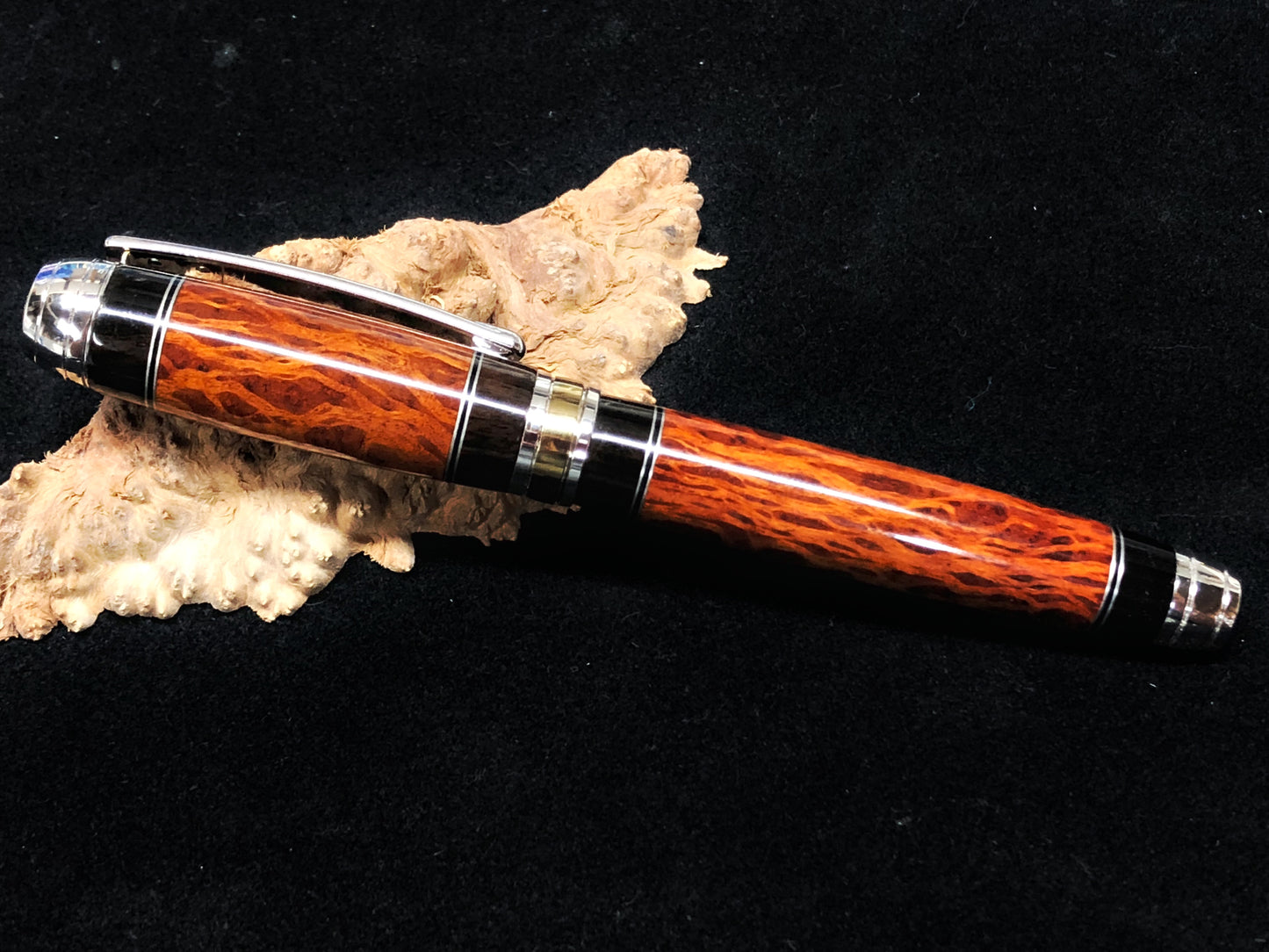 Mistral Rollerball / Rhodium and Titanim Gold - Segmented Lace Sheoak