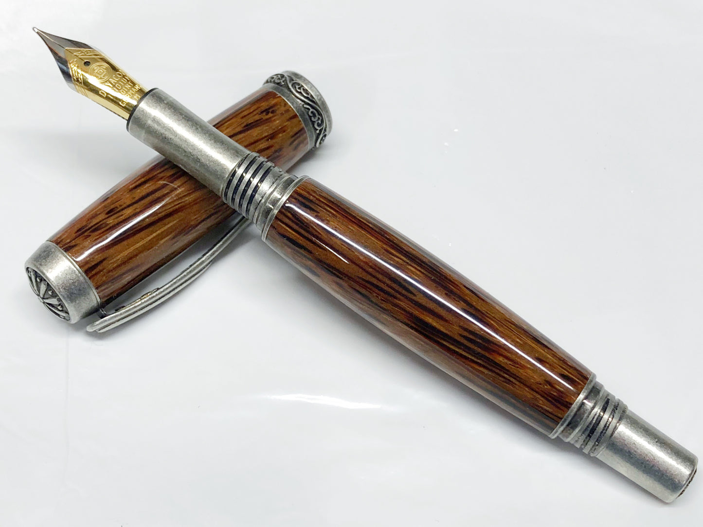 Joshua Fountain / Antique Silver - Wood / Black Palm