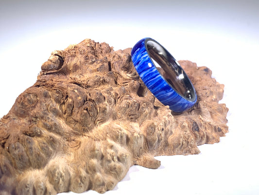 Ring / 4mm Stainless Steel - Resin / Wildcats - Size 9