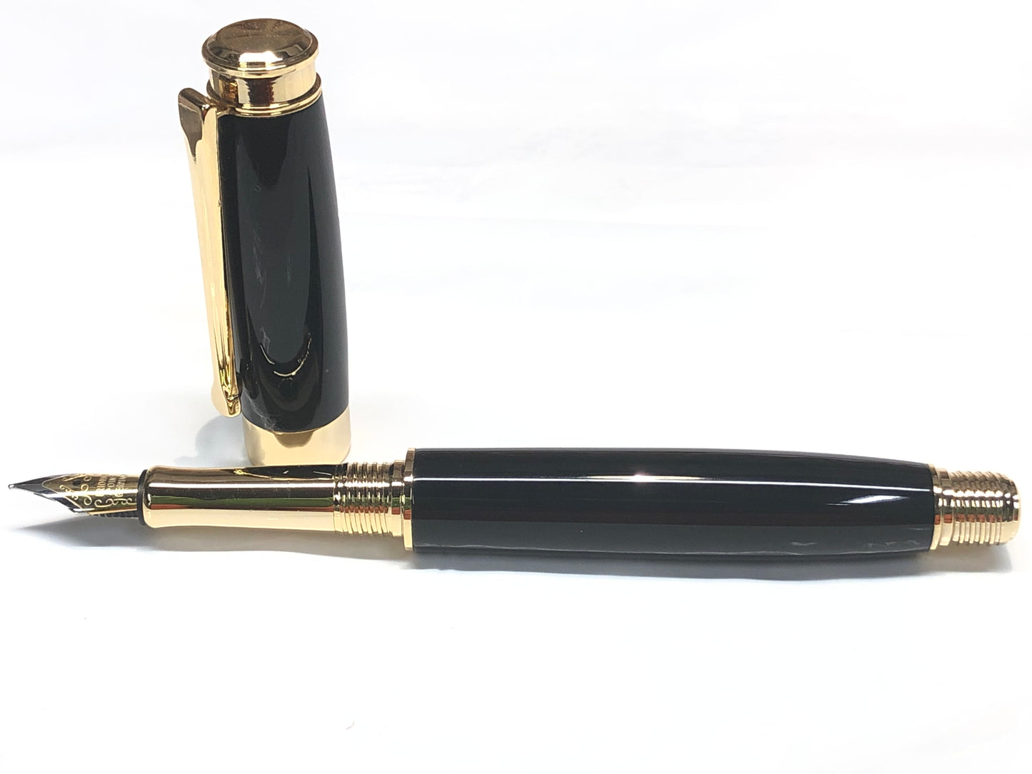 Leveche Fountain / Gold - Wood / Ebony