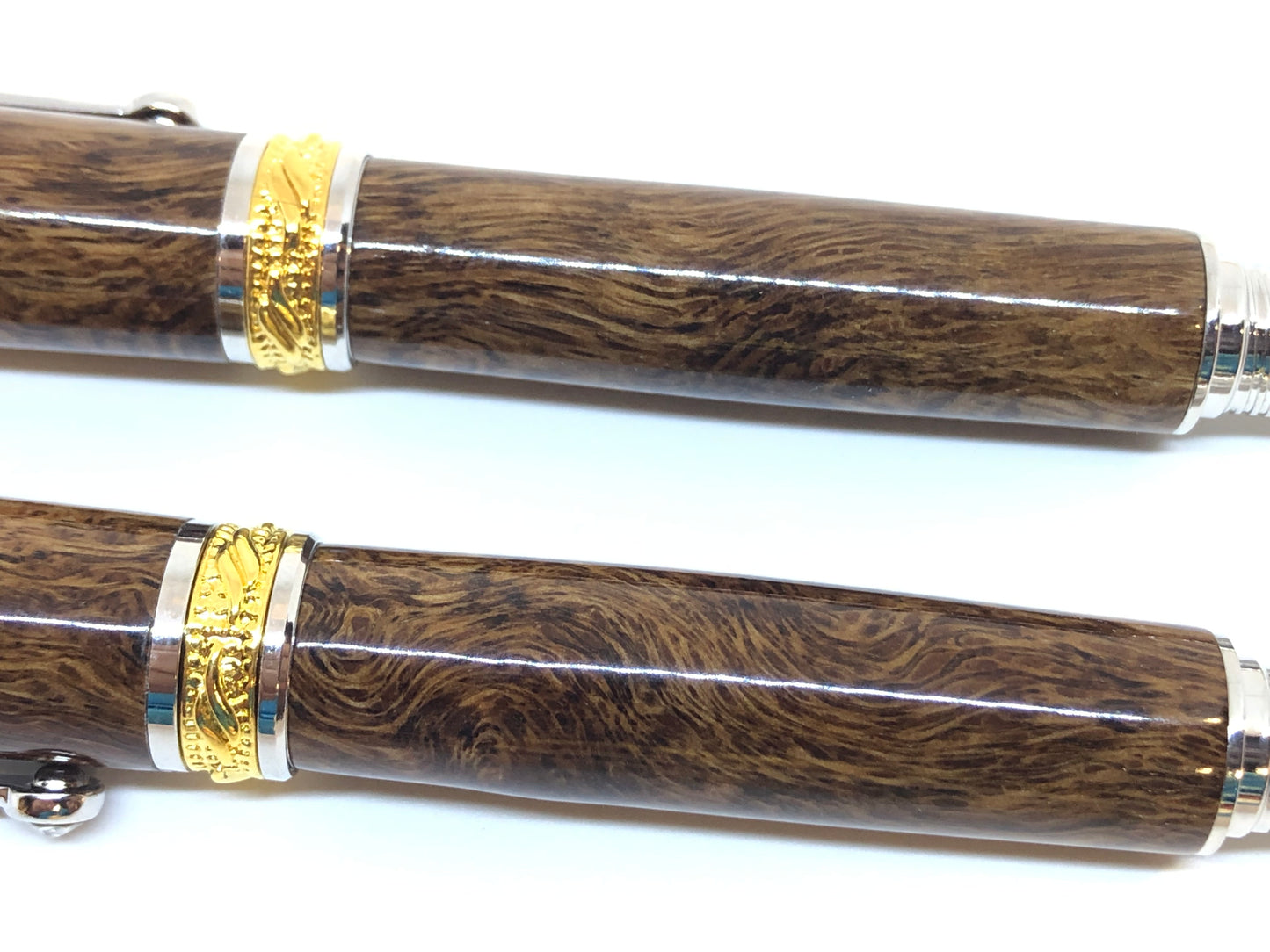 Majestic Jr Desk Set / Rhodium and 22kt Gold - Wood / Spaghetti Oak