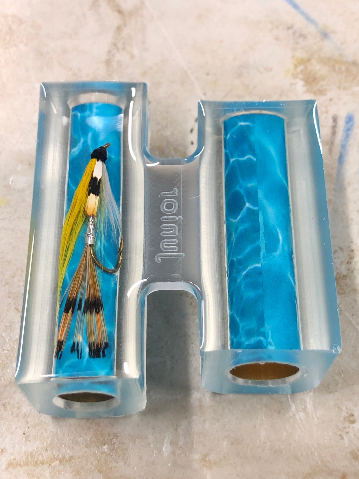 Fly - Yellow Feathers / Water Clear Cast - Jr Series