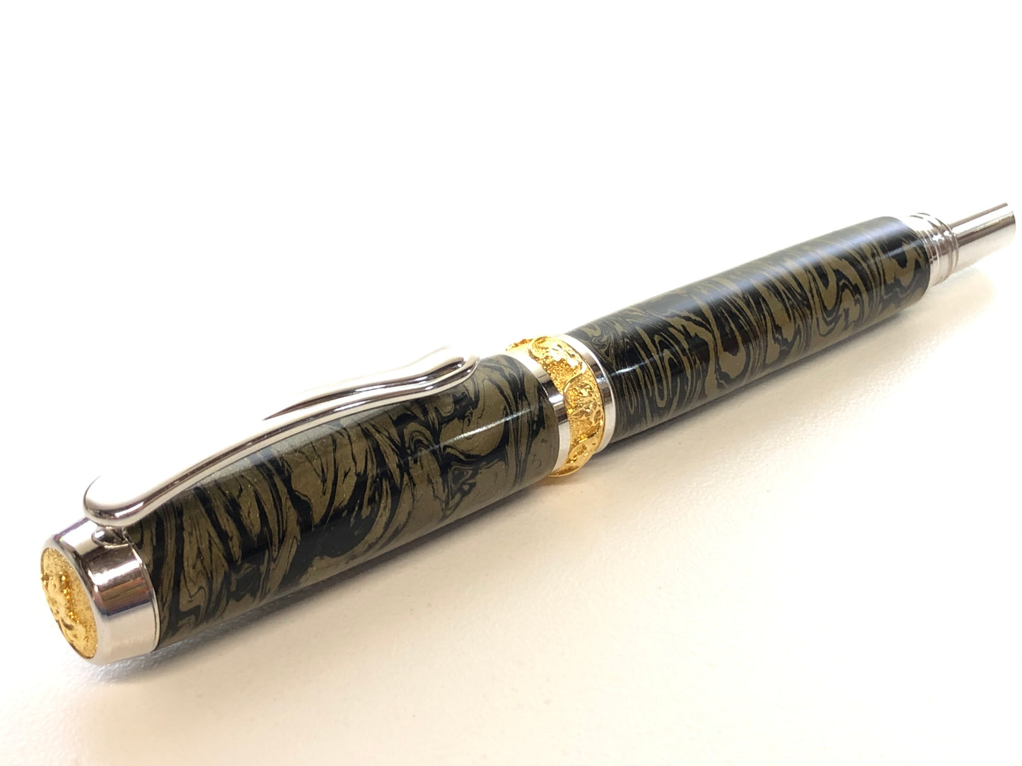 Aaron Rollerball / Rhodium and Gold - Black Gold M3 Metal Composite