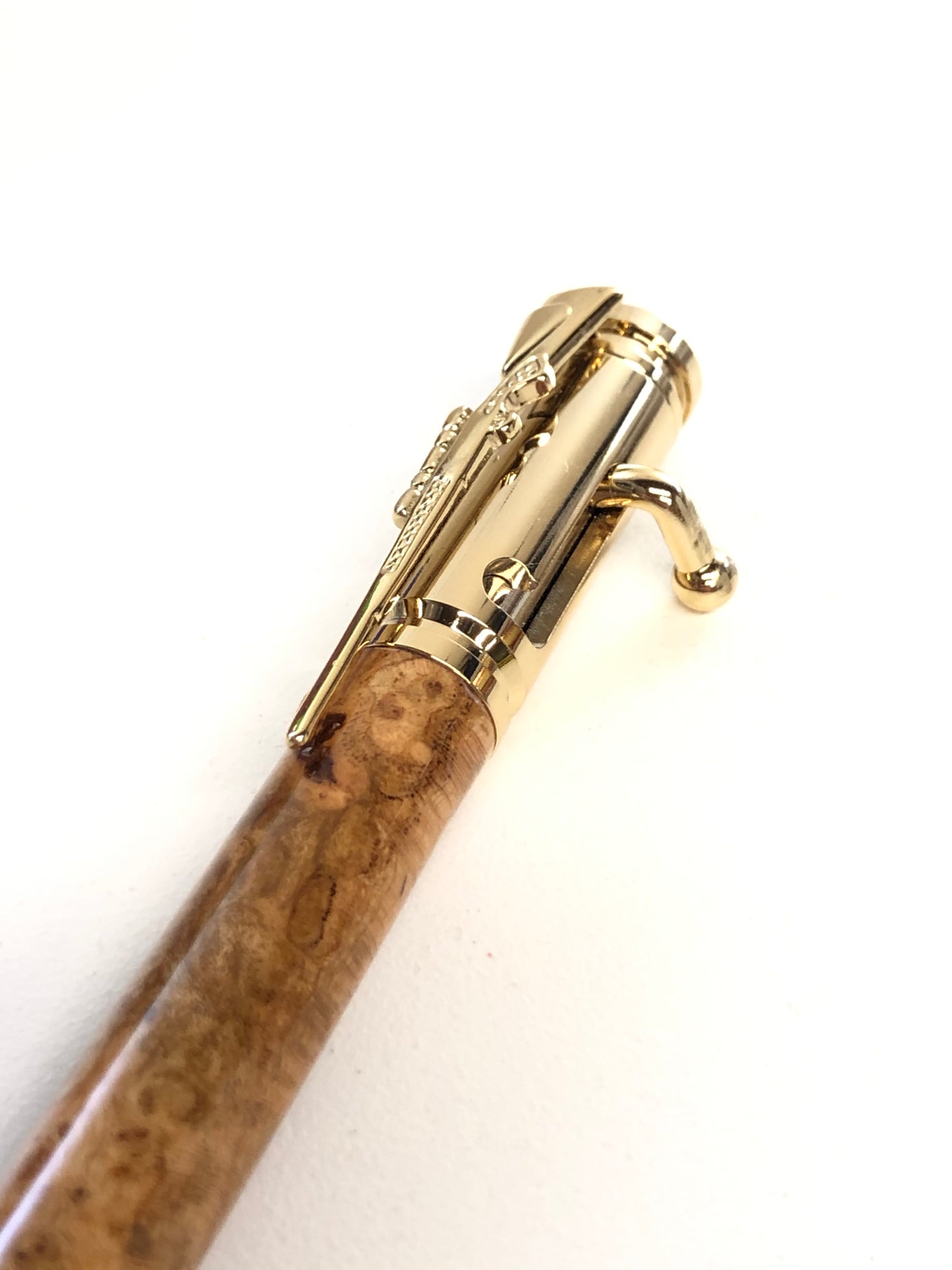 Bolt Action / Gold - Wood / Cherry Burl