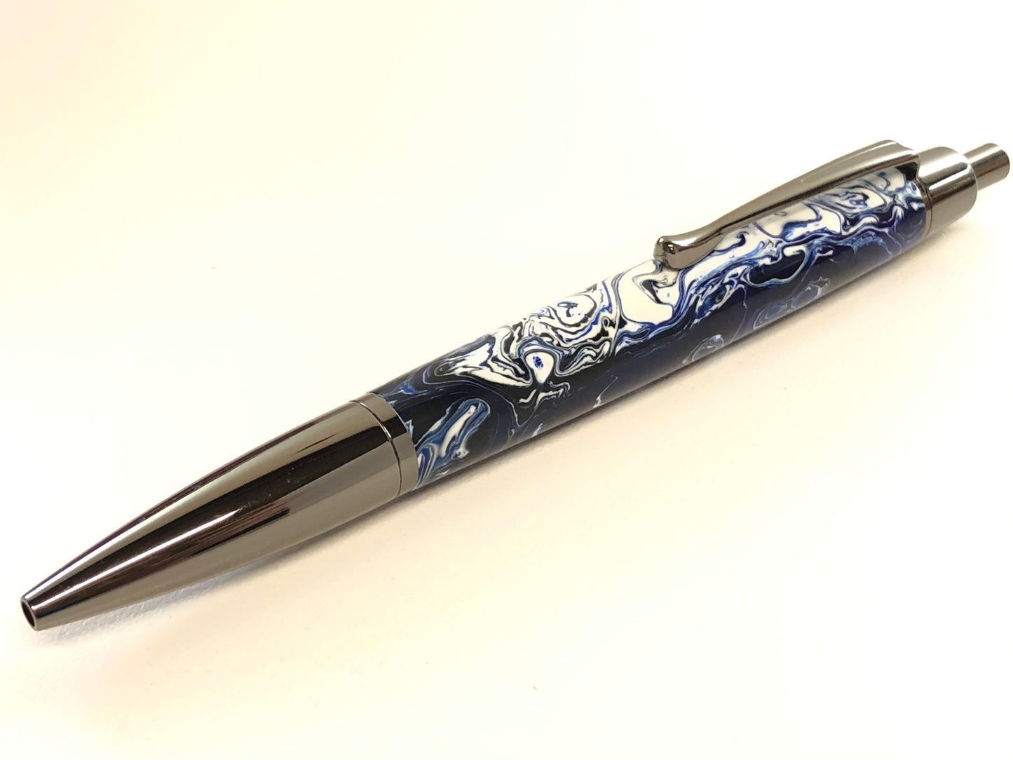 Athena Click / Gunmetal - Resin / Blue, Black and White