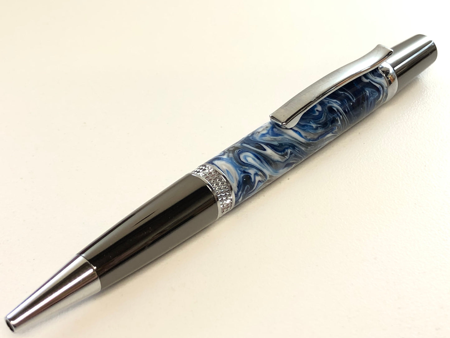 Diamond Knurl / Gunmetal and Chrome - Resin / Cowboys