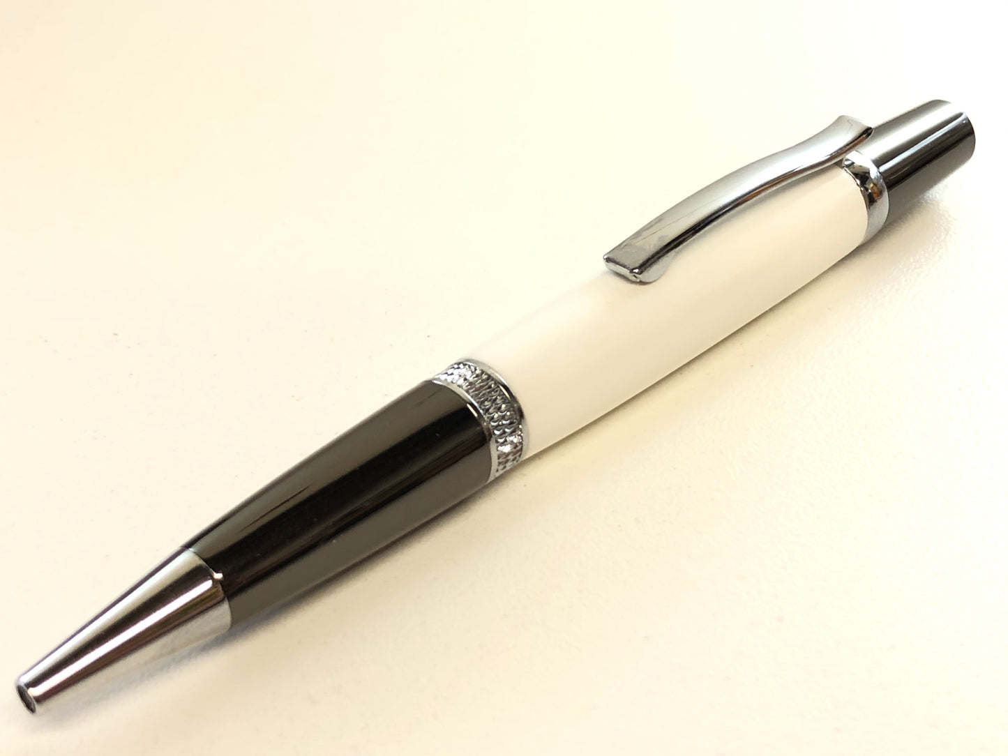 Diamond Knurl / Gunmetal and Chrome - Resin / Solid White