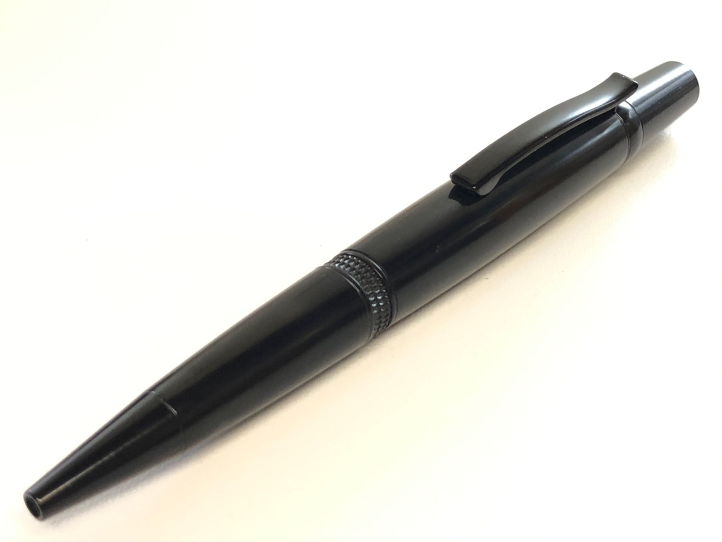Diamond Knurl / Black Chrome - Resin / Solid Black