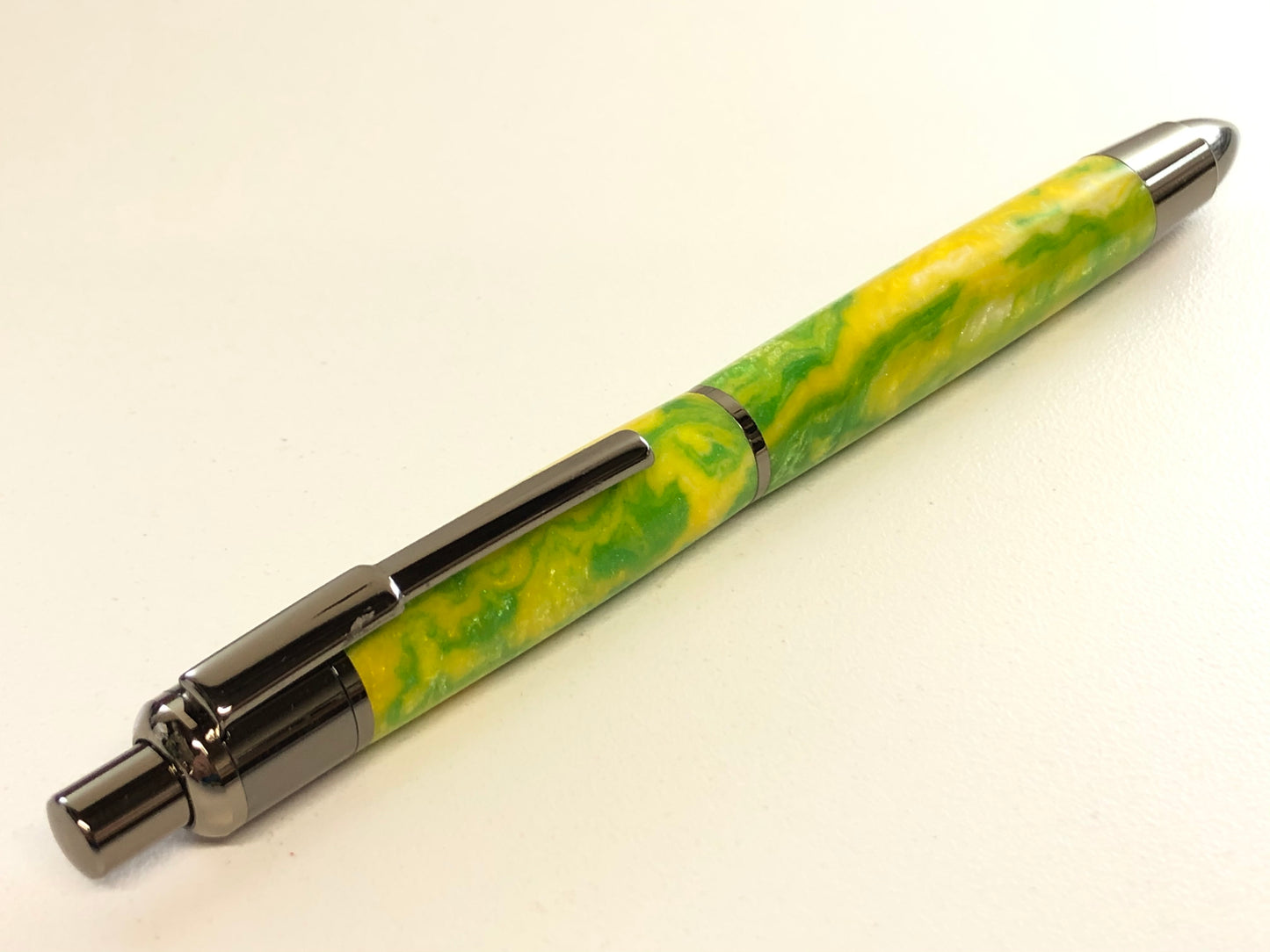 Long Boy Click / Gunmetal - Resin / Key Lime