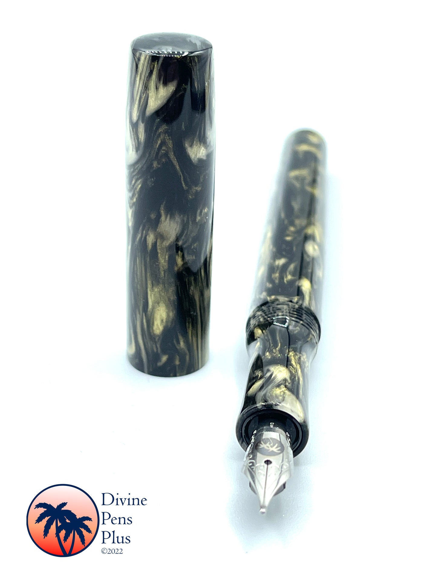 Palm Bay Fountain Pen - "Black Gold"