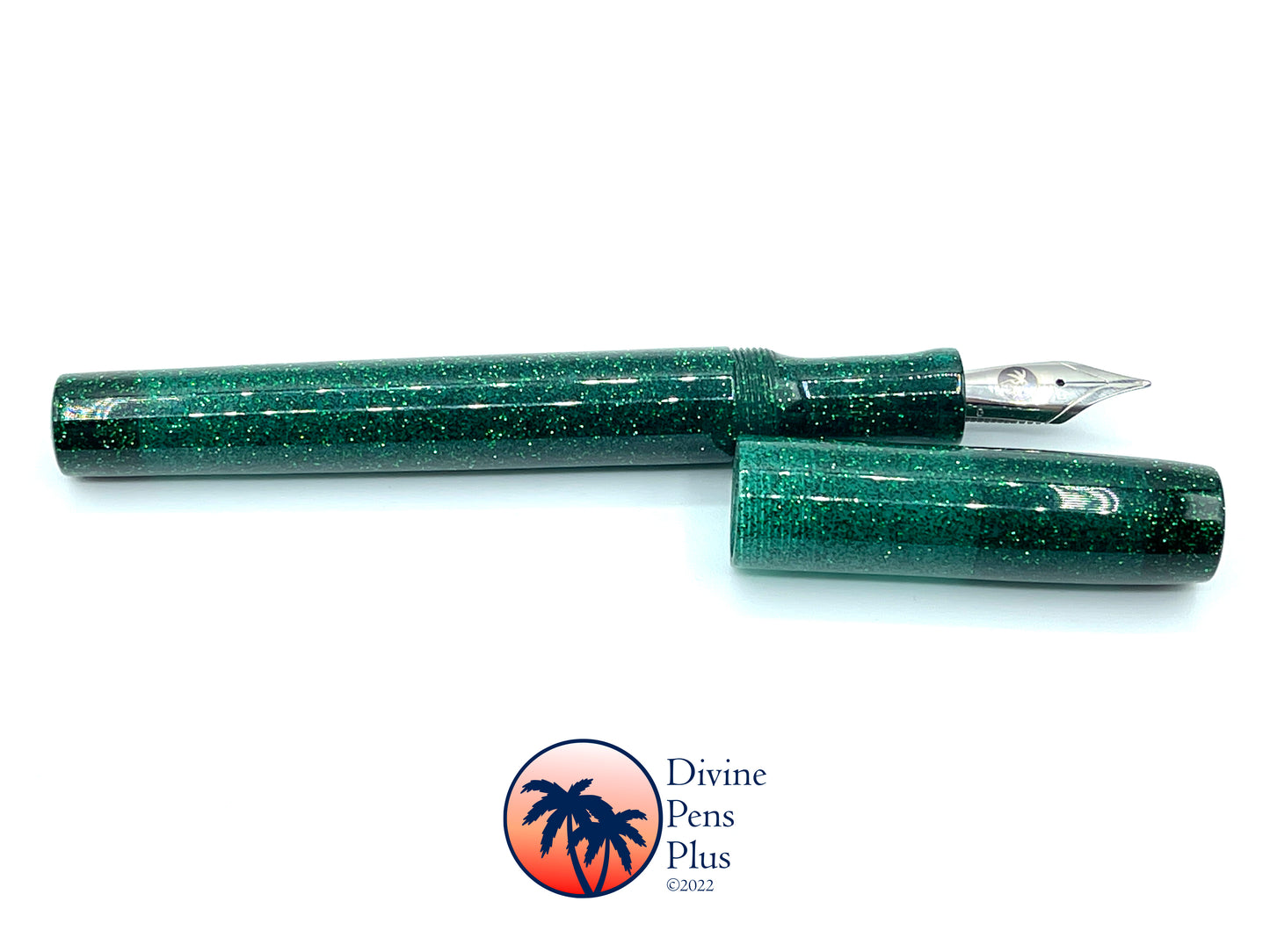 Spes Fountain Pen - "Emerald Green" Glitter