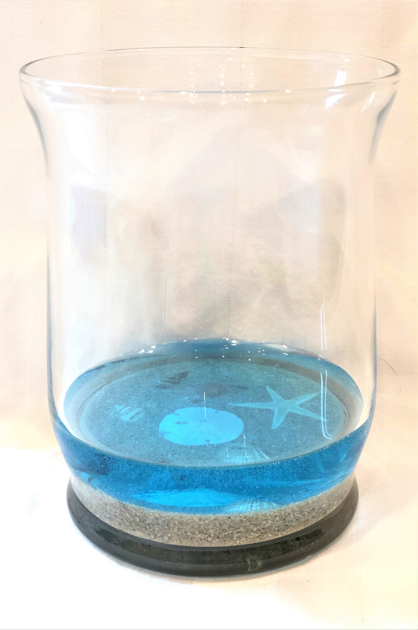 Short Round Vase - Beach Scene with Sand