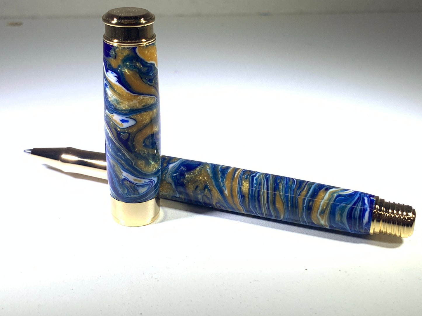 Leveche Rollerball / Gold - Resin / Georgia Tech
