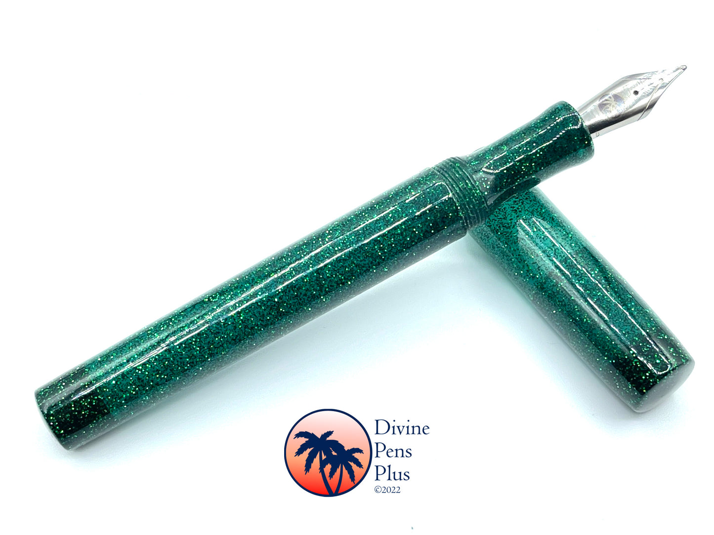 Spes Fountain Pen - "Emerald Green" Glitter